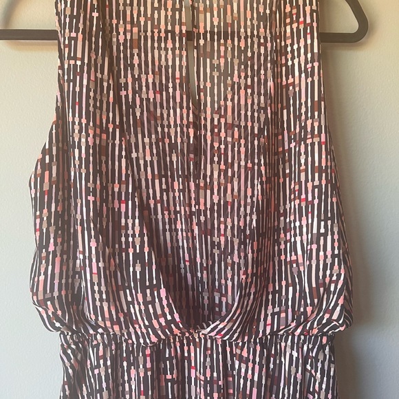 White House black market flowing short dress wedding guest - Picture 2 of 7